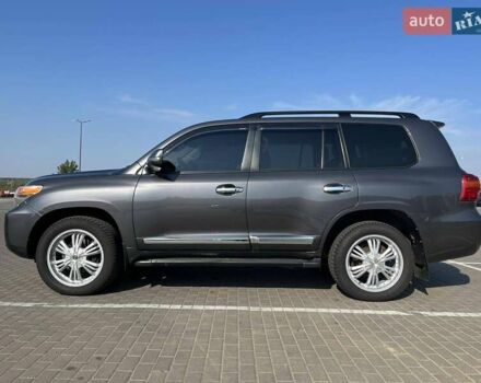 Серый Тойота Ленд Крузер, объемом двигателя 4.5 л и пробегом 230 тыс. км за 38899 $, фото 14 на Automoto.ua