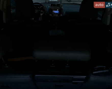 Сірий Тойота Ленд Крузер, об'ємом двигуна 3 л та пробігом 185 тис. км за 32500 $, фото 30 на Automoto.ua