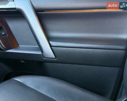 Сірий Тойота Ленд Крузер, об'ємом двигуна 3 л та пробігом 185 тис. км за 32500 $, фото 23 на Automoto.ua