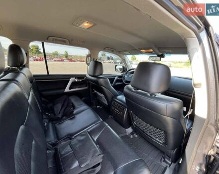 Серый Тойота Ленд Крузер, объемом двигателя 4.5 л и пробегом 230 тыс. км за 38899 $, фото 46 на Automoto.ua