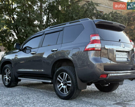 Сірий Тойота Ленд Крузер, об'ємом двигуна 3 л та пробігом 185 тис. км за 32500 $, фото 11 на Automoto.ua