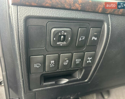Серый Тойота Ленд Крузер, объемом двигателя 4.46 л и пробегом 260 тыс. км за 36000 $, фото 11 на Automoto.ua