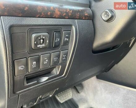 Серый Тойота Ленд Крузер, объемом двигателя 4.5 л и пробегом 230 тыс. км за 38899 $, фото 33 на Automoto.ua