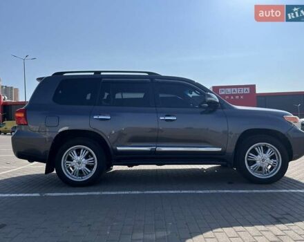 Серый Тойота Ленд Крузер, объемом двигателя 4.5 л и пробегом 230 тыс. км за 38899 $, фото 23 на Automoto.ua