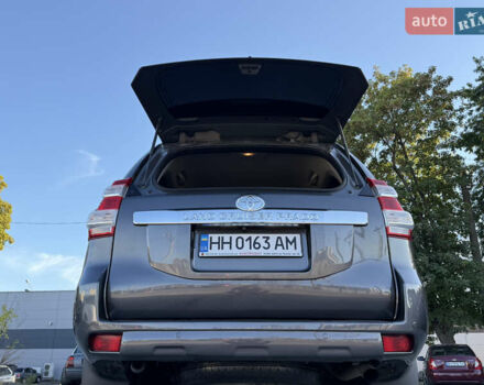 Сірий Тойота Ленд Крузер, об'ємом двигуна 3 л та пробігом 185 тис. км за 32500 $, фото 33 на Automoto.ua