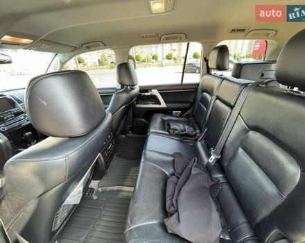 Серый Тойота Ленд Крузер, объемом двигателя 4.5 л и пробегом 230 тыс. км за 38899 $, фото 43 на Automoto.ua