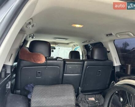 Серый Тойота Ленд Крузер, объемом двигателя 4.46 л и пробегом 290 тыс. км за 43000 $, фото 8 на Automoto.ua