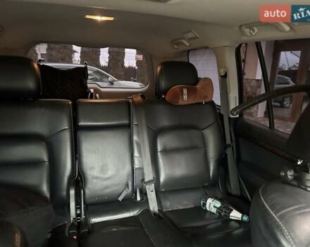 Серый Тойота Ленд Крузер, объемом двигателя 4.46 л и пробегом 290 тыс. км за 43000 $, фото 11 на Automoto.ua