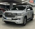 Серый Тойота Ленд Крузер, объемом двигателя 4.46 л и пробегом 121 тыс. км за 46500 $, фото 1 на Automoto.ua