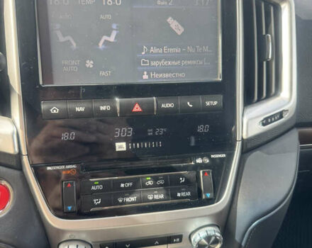 Сірий Тойота Ленд Крузер, об'ємом двигуна 4.46 л та пробігом 59 тис. км за 65000 $, фото 23 на Automoto.ua