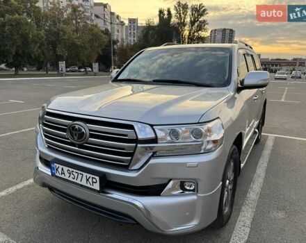 Сірий Тойота Ленд Крузер, об'ємом двигуна 4.46 л та пробігом 224 тис. км за 44950 $, фото 4 на Automoto.ua