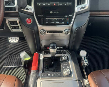 Сірий Тойота Ленд Крузер, об'ємом двигуна 4.46 л та пробігом 59 тис. км за 65000 $, фото 18 на Automoto.ua