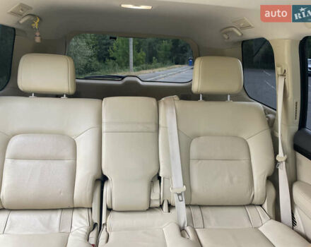 Серый Тойота Ленд Крузер, объемом двигателя 4.46 л и пробегом 216 тыс. км за 49500 $, фото 23 на Automoto.ua