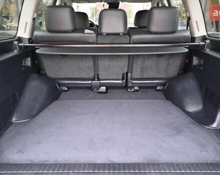 Серый Тойота Ленд Крузер, объемом двигателя 4.46 л и пробегом 261 тыс. км за 45240 $, фото 9 на Automoto.ua