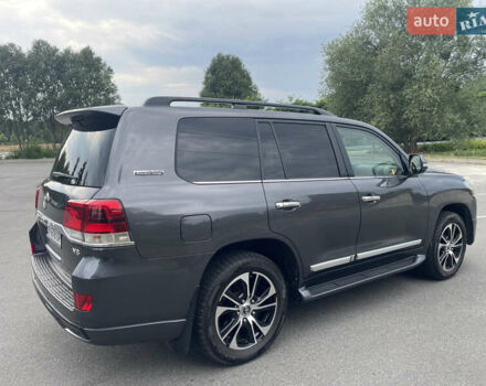 Серый Тойота Ленд Крузер, объемом двигателя 4.46 л и пробегом 216 тыс. км за 49500 $, фото 5 на Automoto.ua