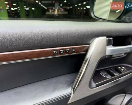 Серый Тойота Ленд Крузер, объемом двигателя 4.46 л и пробегом 144 тыс. км за 51990 $, фото 13 на Automoto.ua