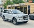 Серый Тойота Ленд Крузер, объемом двигателя 4.61 л и пробегом 161 тыс. км за 42500 $, фото 3 на Automoto.ua