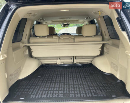 Серый Тойота Ленд Крузер, объемом двигателя 4.46 л и пробегом 216 тыс. км за 49500 $, фото 9 на Automoto.ua