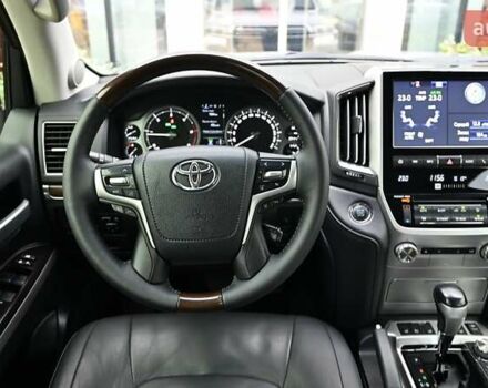 Серый Тойота Ленд Крузер, объемом двигателя 4.46 л и пробегом 261 тыс. км за 45240 $, фото 8 на Automoto.ua