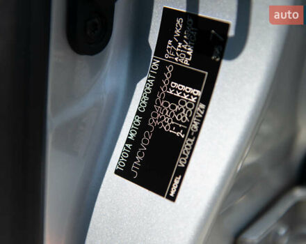 Сірий Тойота Ленд Крузер, об'ємом двигуна 4.46 л та пробігом 70 тис. км за 73000 $, фото 29 на Automoto.ua