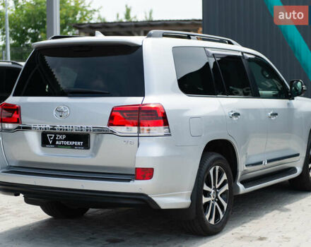 Сірий Тойота Ленд Крузер, об'ємом двигуна 4.46 л та пробігом 70 тис. км за 73000 $, фото 11 на Automoto.ua