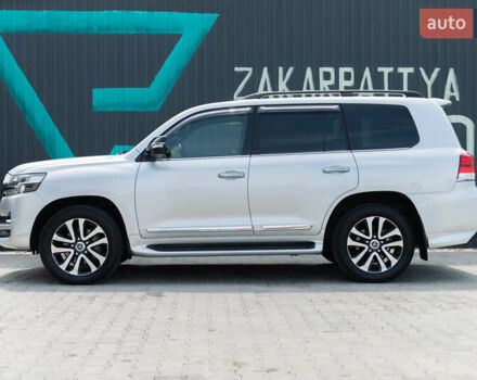 Сірий Тойота Ленд Крузер, об'ємом двигуна 4.46 л та пробігом 70 тис. км за 73000 $, фото 17 на Automoto.ua