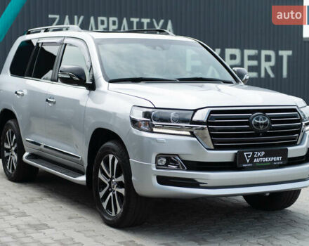Сірий Тойота Ленд Крузер, об'ємом двигуна 4.46 л та пробігом 70 тис. км за 73000 $, фото 4 на Automoto.ua