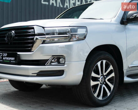 Сірий Тойота Ленд Крузер, об'ємом двигуна 4.46 л та пробігом 70 тис. км за 73000 $, фото 18 на Automoto.ua