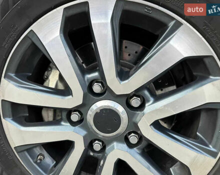 Серый Тойота Ленд Крузер, объемом двигателя 4.46 л и пробегом 130 тыс. км за 55900 $, фото 8 на Automoto.ua