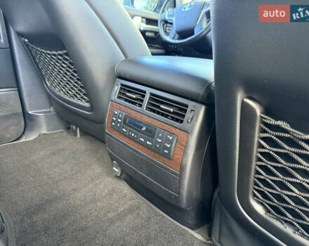 Серый Тойота Ленд Крузер, объемом двигателя 4.6 л и пробегом 130 тыс. км за 52900 $, фото 20 на Automoto.ua
