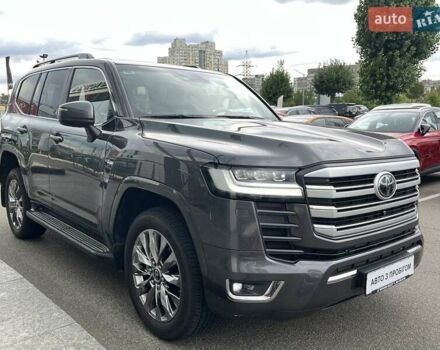 Сірий Тойота Ленд Крузер, об'ємом двигуна 3.45 л та пробігом 68 тис. км за 71773 $, фото 3 на Automoto.ua