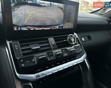 Серый Тойота Ленд Крузер, объемом двигателя 3.45 л и пробегом 80 тыс. км за 67000 $, фото 36 на Automoto.ua