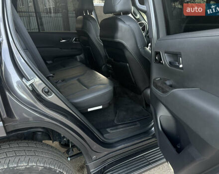 Серый Тойота Ленд Крузер, объемом двигателя 3.45 л и пробегом 80 тыс. км за 67000 $, фото 26 на Automoto.ua