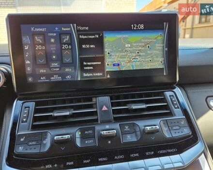 Серый Тойота Ленд Крузер, объемом двигателя 3.3 л и пробегом 49 тыс. км за 73000 $, фото 7 на Automoto.ua