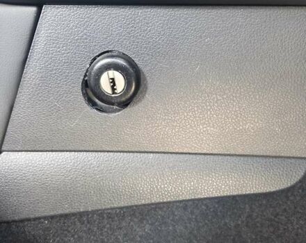 Серый Тойота Ленд Крузер, объемом двигателя 3.3 л и пробегом 49 тыс. км за 73000 $, фото 14 на Automoto.ua