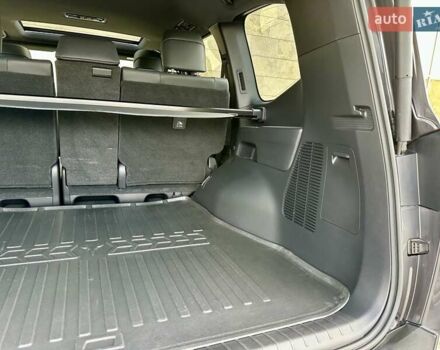 Серый Тойота Ленд Крузер, объемом двигателя 3.45 л и пробегом 88 тыс. км за 66800 $, фото 84 на Automoto.ua