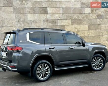 Серый Тойота Ленд Крузер, объемом двигателя 3.45 л и пробегом 88 тыс. км за 66800 $, фото 12 на Automoto.ua