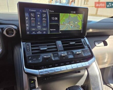 Серый Тойота Ленд Крузер, объемом двигателя 3.45 л и пробегом 37 тыс. км за 73000 $, фото 15 на Automoto.ua