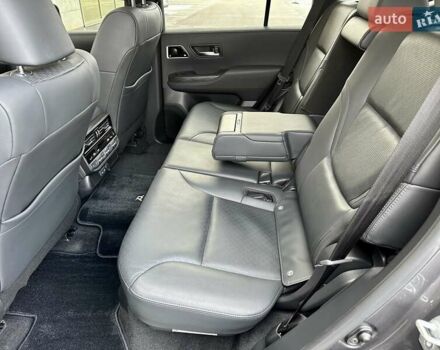 Серый Тойота Ленд Крузер, объемом двигателя 3.45 л и пробегом 88 тыс. км за 66800 $, фото 80 на Automoto.ua