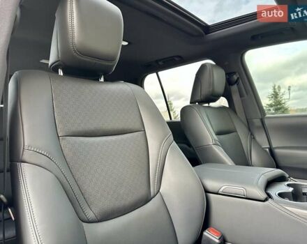 Серый Тойота Ленд Крузер, объемом двигателя 3.45 л и пробегом 88 тыс. км за 66800 $, фото 94 на Automoto.ua