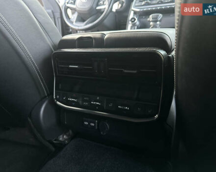 Серый Тойота Ленд Крузер, объемом двигателя 3.45 л и пробегом 80 тыс. км за 67000 $, фото 29 на Automoto.ua