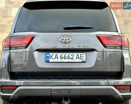 Серый Тойота Ленд Крузер, объемом двигателя 3.45 л и пробегом 88 тыс. км за 66800 $, фото 47 на Automoto.ua