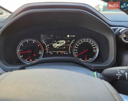 Серый Тойота Ленд Крузер, объемом двигателя 3.3 л и пробегом 49 тыс. км за 73000 $, фото 5 на Automoto.ua