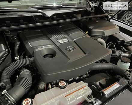 Серый Тойота Ленд Крузер, объемом двигателя 3.4 л и пробегом 1 тыс. км за 95900 $, фото 32 на Automoto.ua