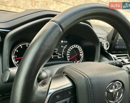 Серый Тойота Ленд Крузер, объемом двигателя 3.45 л и пробегом 88 тыс. км за 66800 $, фото 70 на Automoto.ua