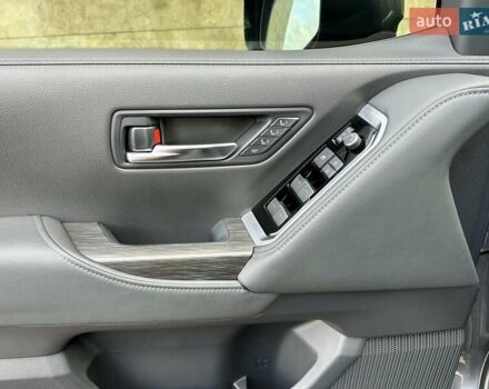 Серый Тойота Ленд Крузер, объемом двигателя 3.45 л и пробегом 88 тыс. км за 66800 $, фото 76 на Automoto.ua