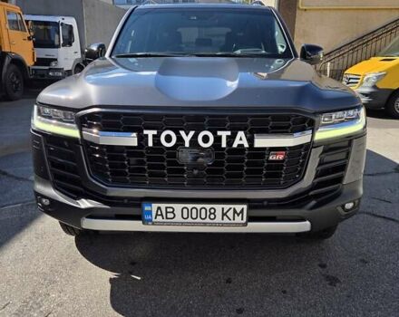 Серый Тойота Ленд Крузер, объемом двигателя 3.3 л и пробегом 49 тыс. км за 73000 $, фото 1 на Automoto.ua