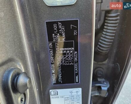 Серый Тойота Ленд Крузер, объемом двигателя 3.45 л и пробегом 37 тыс. км за 73000 $, фото 13 на Automoto.ua