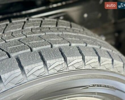 Серый Тойота Ленд Крузер, объемом двигателя 3.45 л и пробегом 88 тыс. км за 66800 $, фото 33 на Automoto.ua