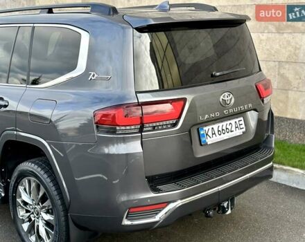Серый Тойота Ленд Крузер, объемом двигателя 3.45 л и пробегом 88 тыс. км за 66800 $, фото 51 на Automoto.ua
